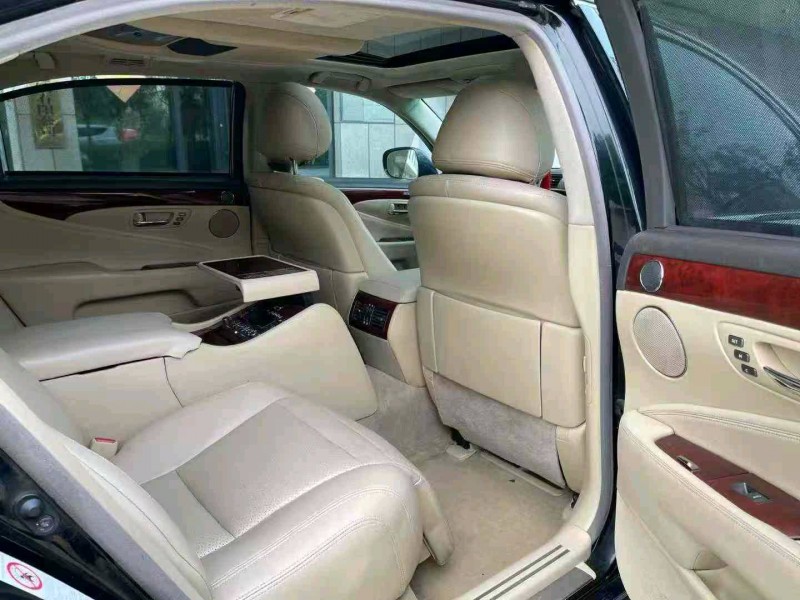 济宁07年雷克萨斯LS9