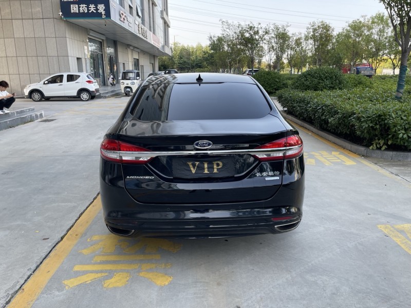 济宁17年福特蒙迪欧9