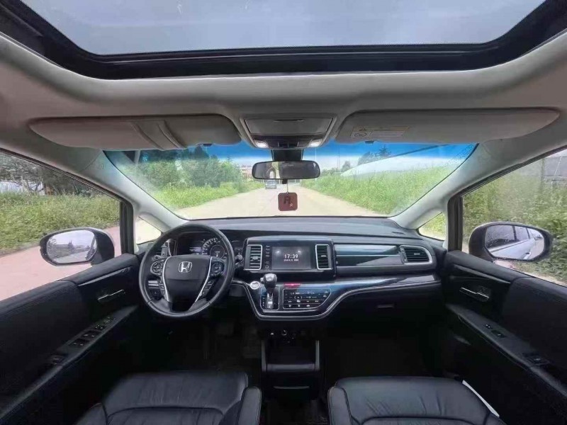 青岛21年本田艾力绅5