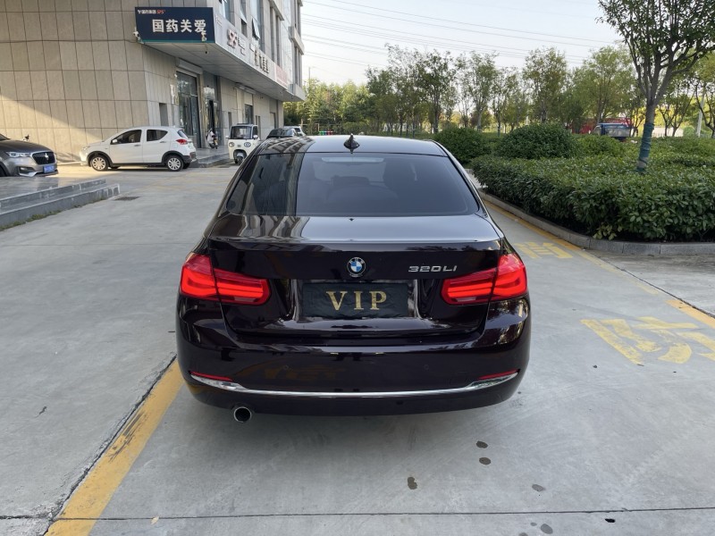 济宁16年宝马3系9