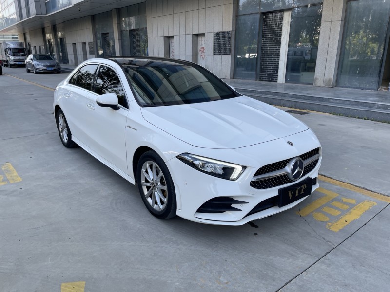 济宁20年奔驰A3