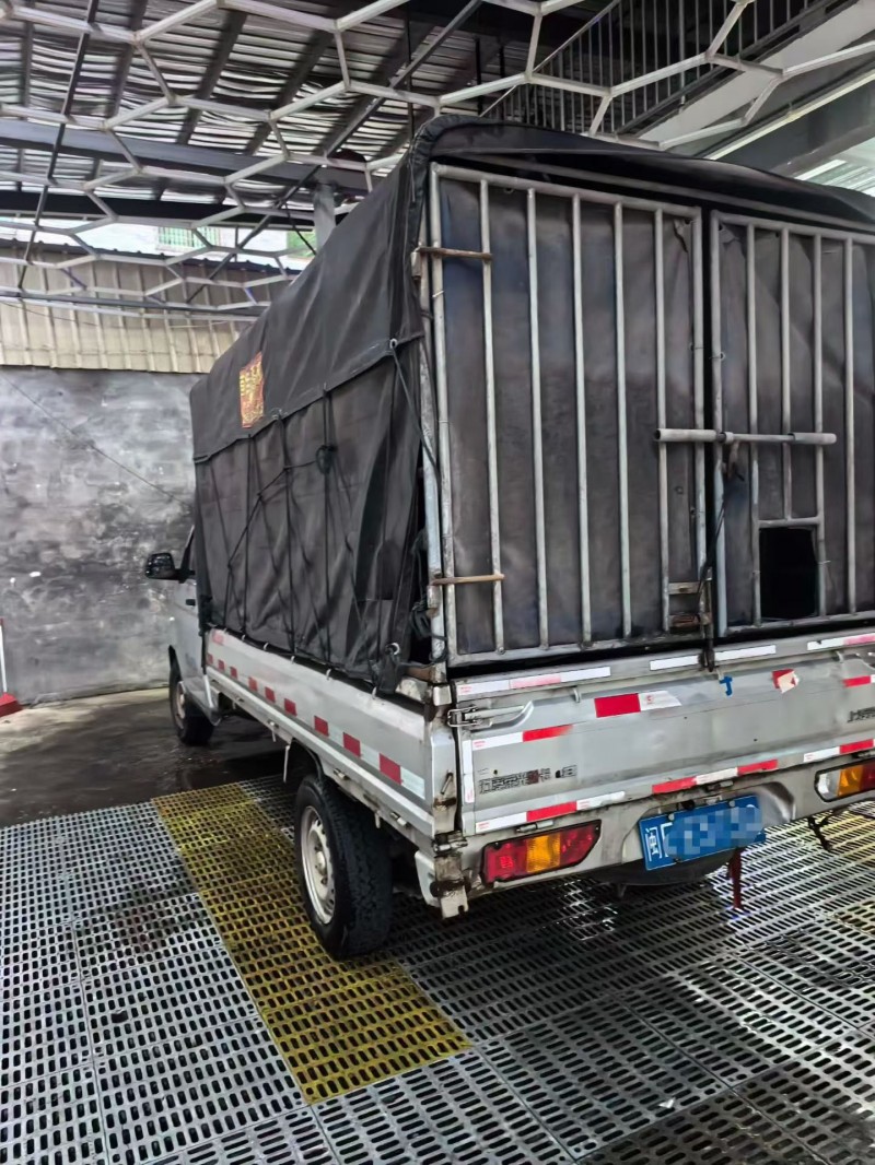 漳州21年五菱汽车荣光6