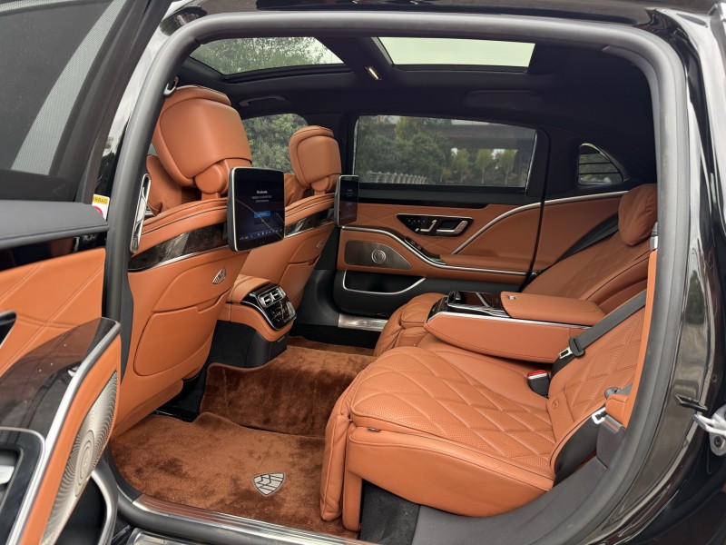 盐城23年奔驰迈巴赫S级4