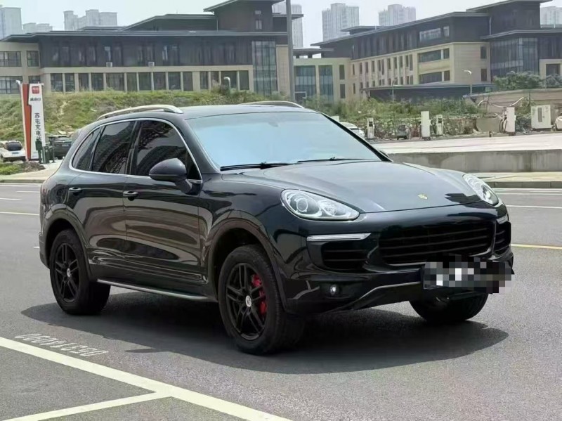 郑州15年保时捷卡宴2