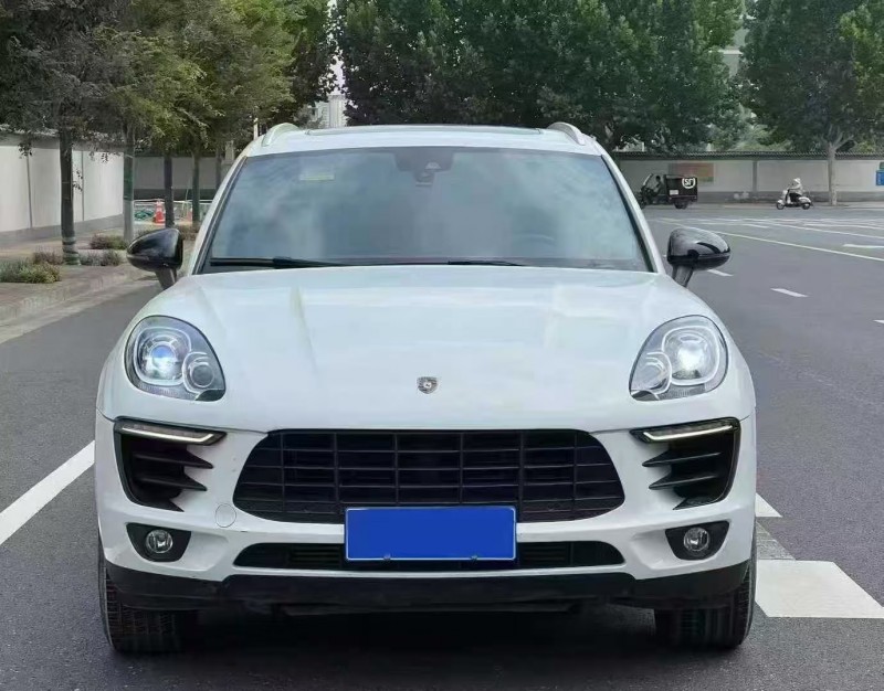 郑州18年保时捷Macan1