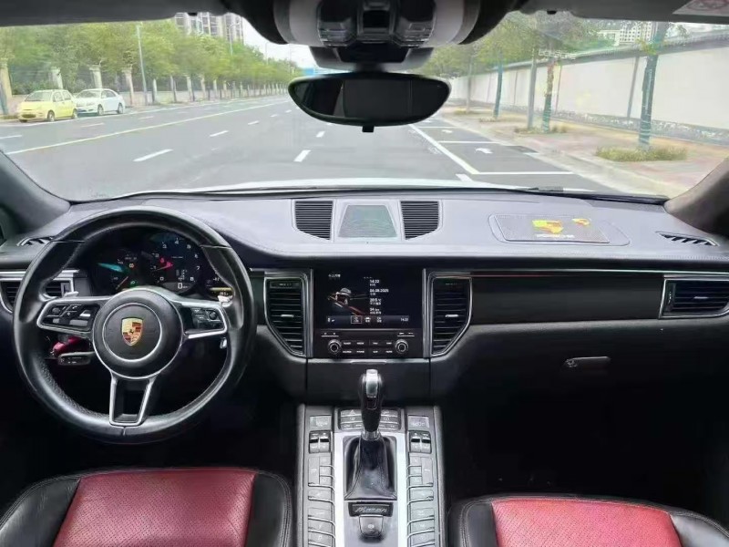 郑州18年保时捷Macan4