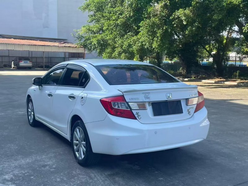 漳州13年本田思域7