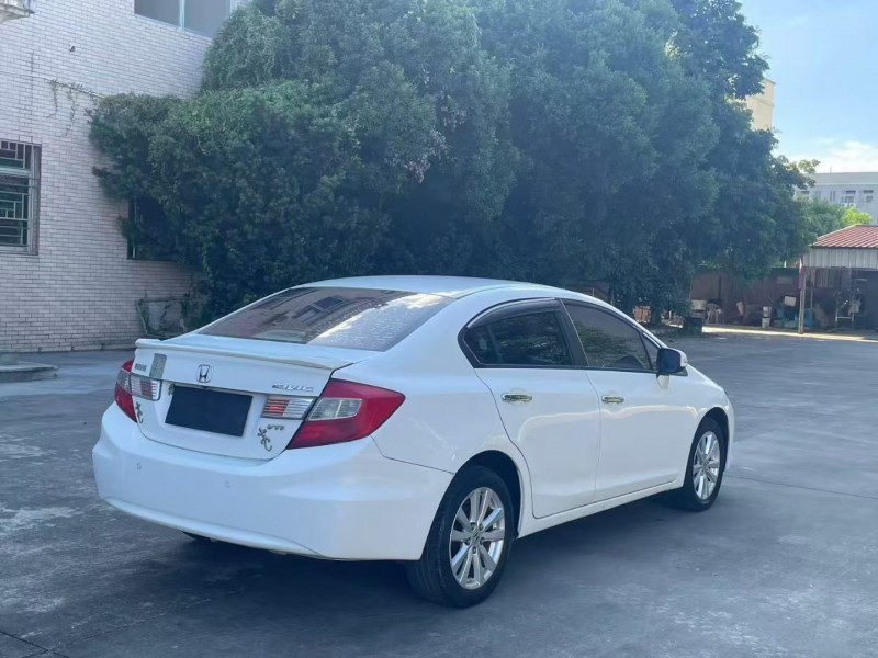 漳州13年本田思域8