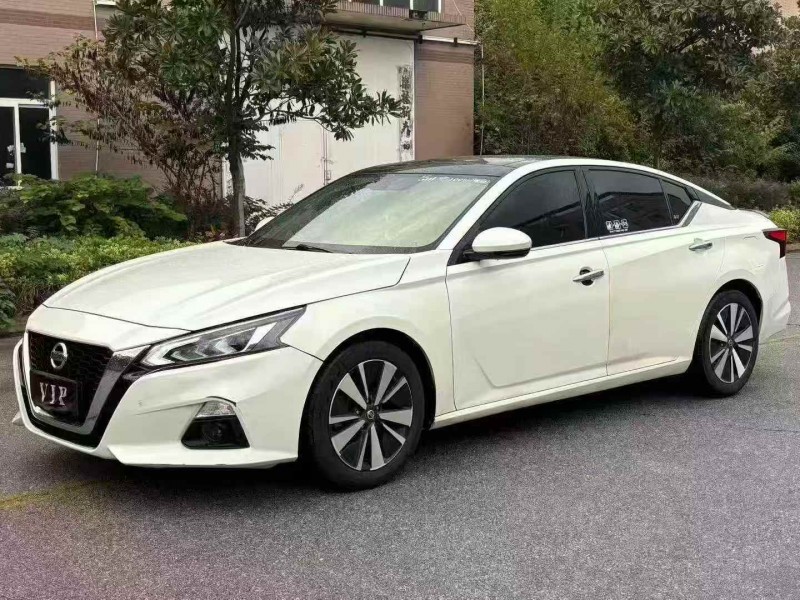 襄阳21年日产天籁2