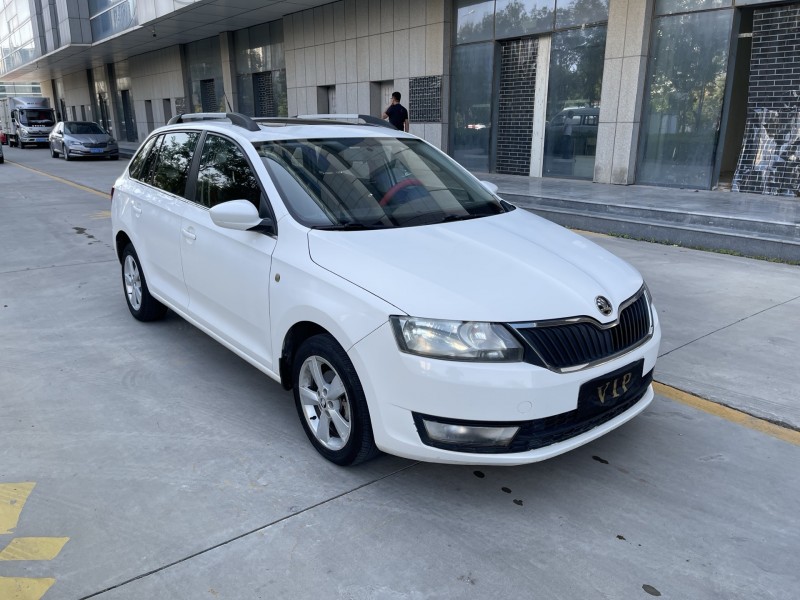 济宁16年斯柯达昕动2