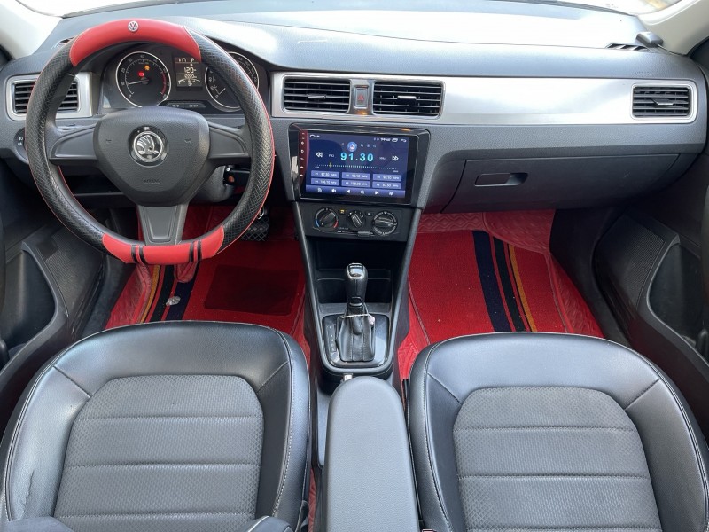 济宁16年斯柯达昕动5