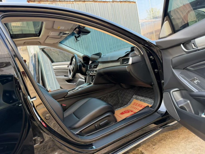 徐州23年本田雅阁6