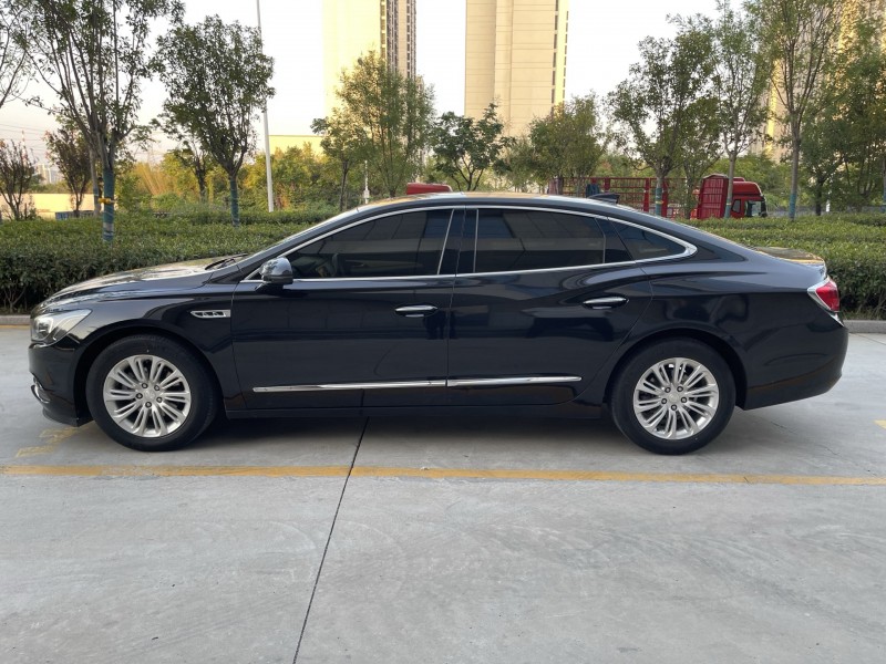 济宁19年别克君越7