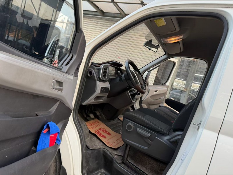 徐州23年大通V804