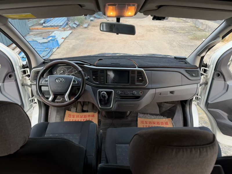 徐州23年大通V805