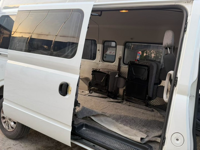 徐州23年大通V806