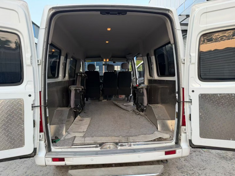 徐州23年大通V807