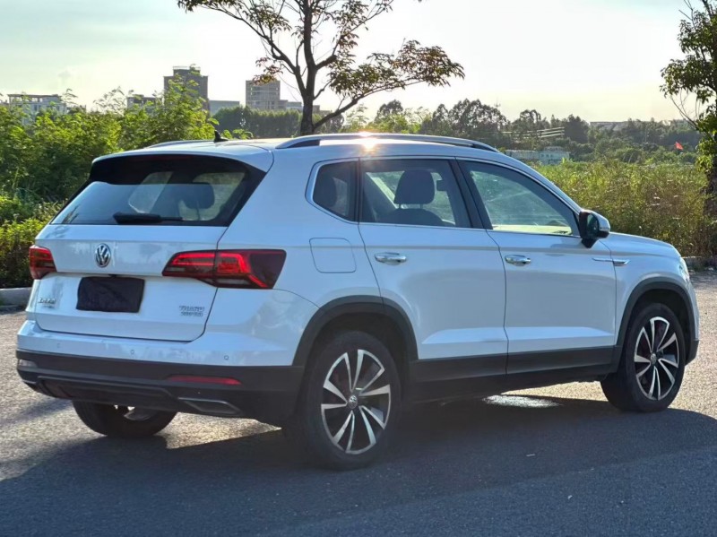 汕头20年大众途岳8