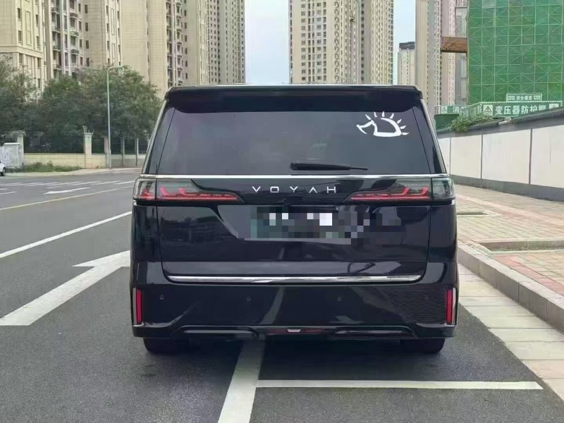 郑州22年岚图汽车梦想家9