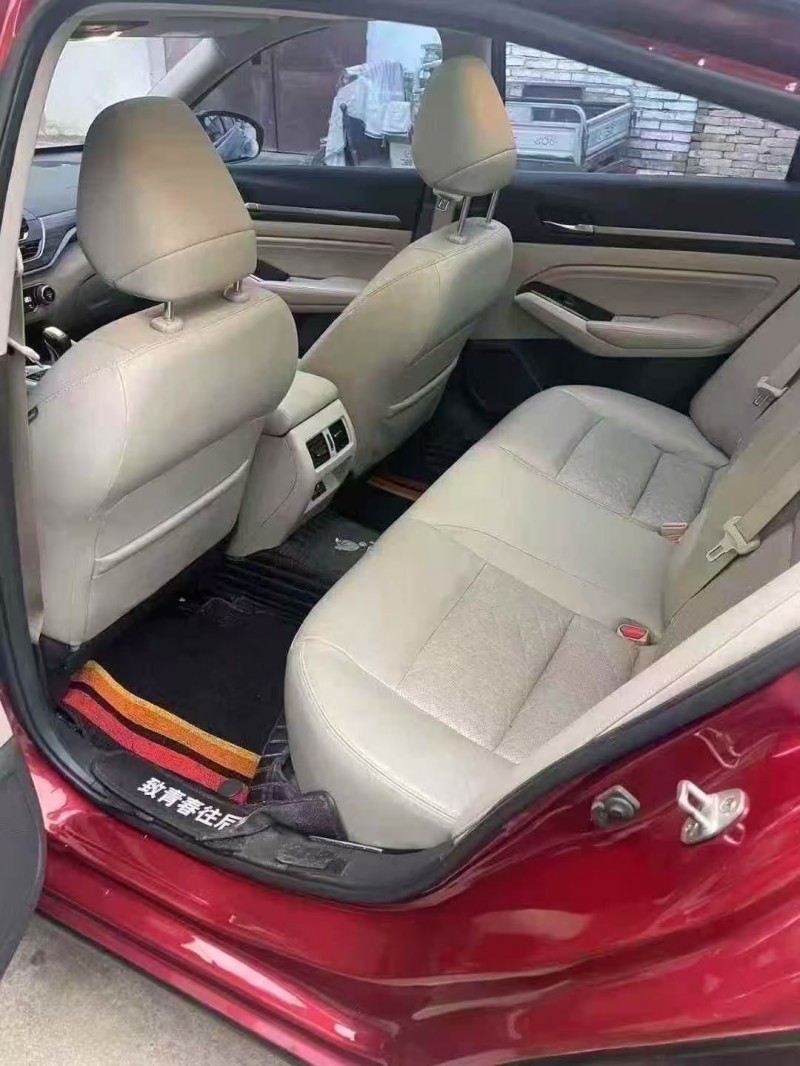 菏泽19年日产天籁5