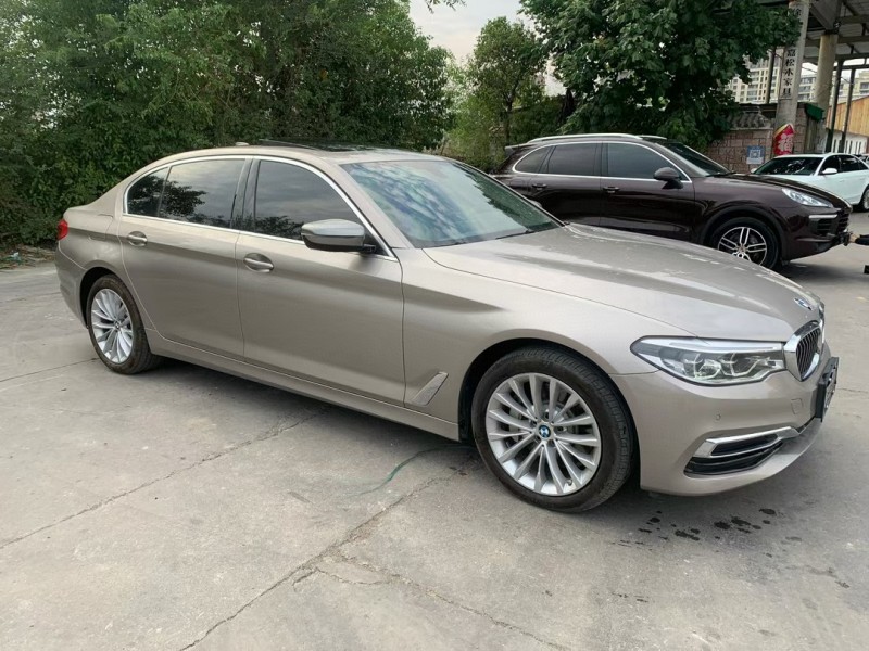 广州22年宝马5系4