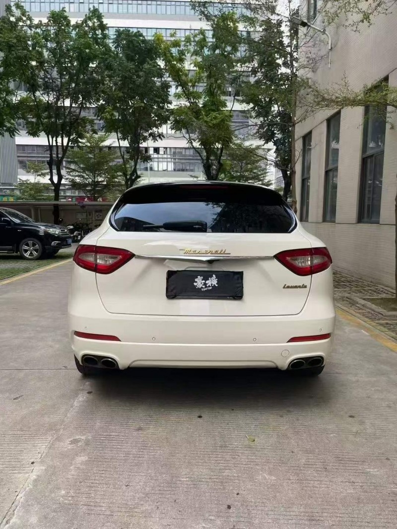 佛山17年玛莎拉蒂Levante9