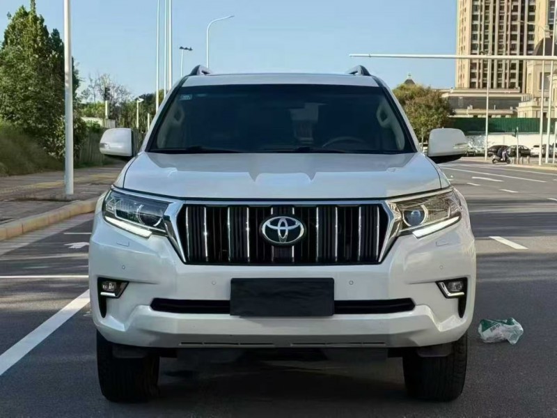 郑州17年丰田普拉多1