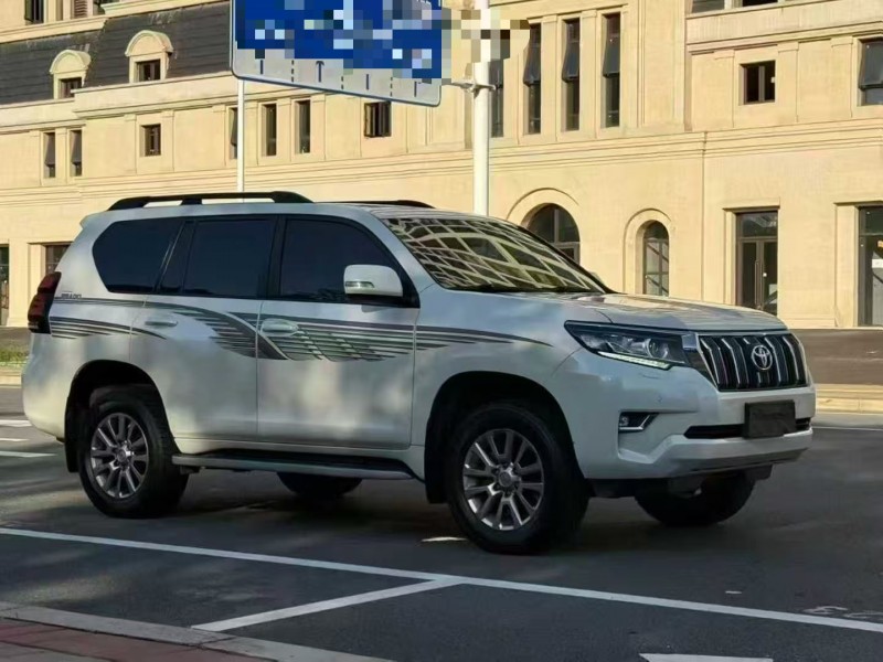 郑州17年丰田普拉多2