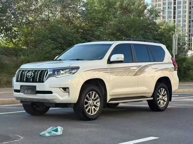 郑州17年丰田普拉多3