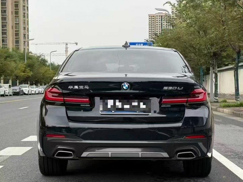 郑州21年宝马5系9