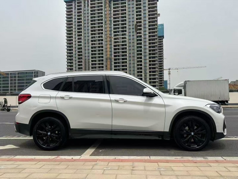 郑州21年宝马X17