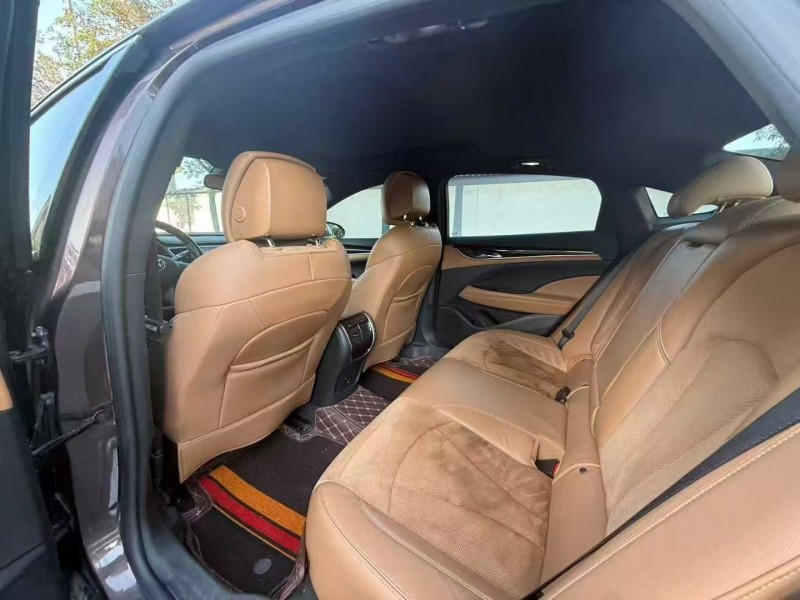 郑州17年别克君越6