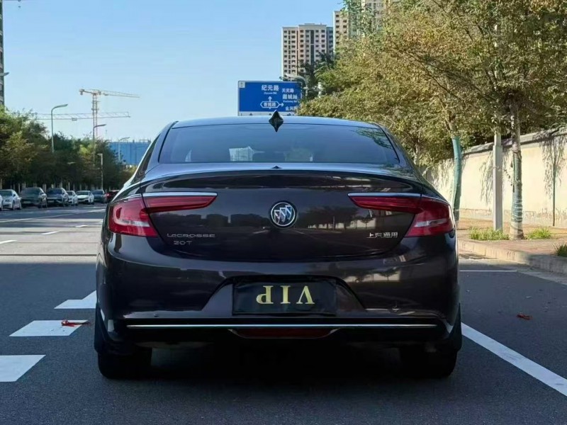 郑州17年别克君越9