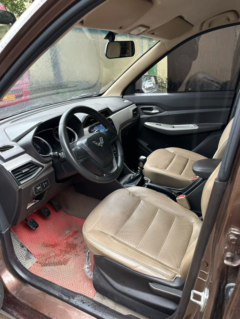 中山20年五菱汽车宏光3