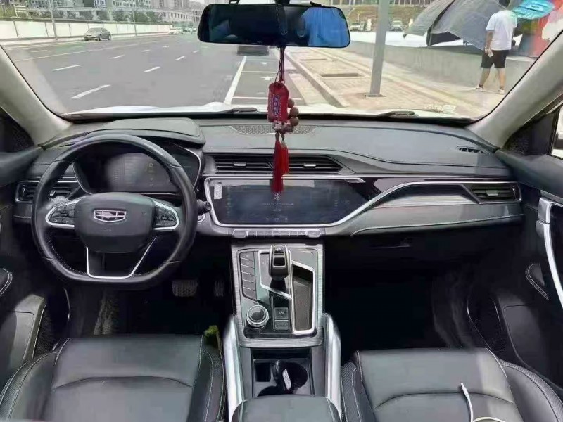 郑州20年吉利博越4