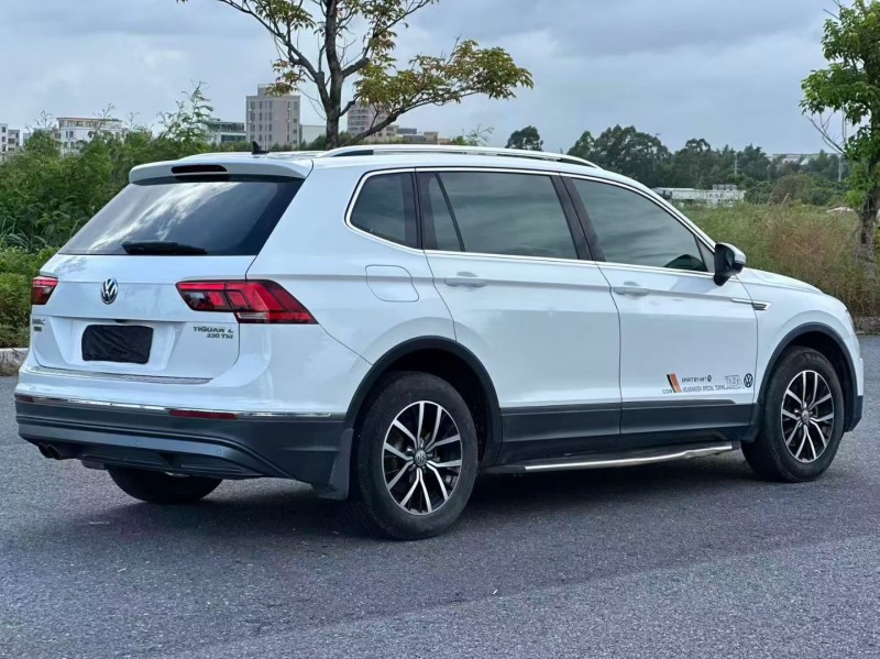 汕头17年大众途观8