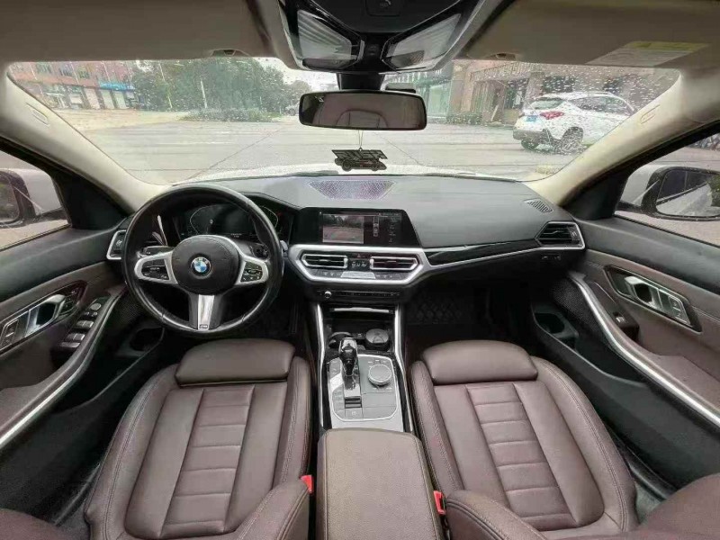 襄阳20年宝马3系8