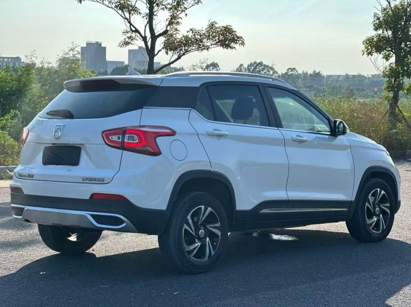 汕头18年宝骏5108