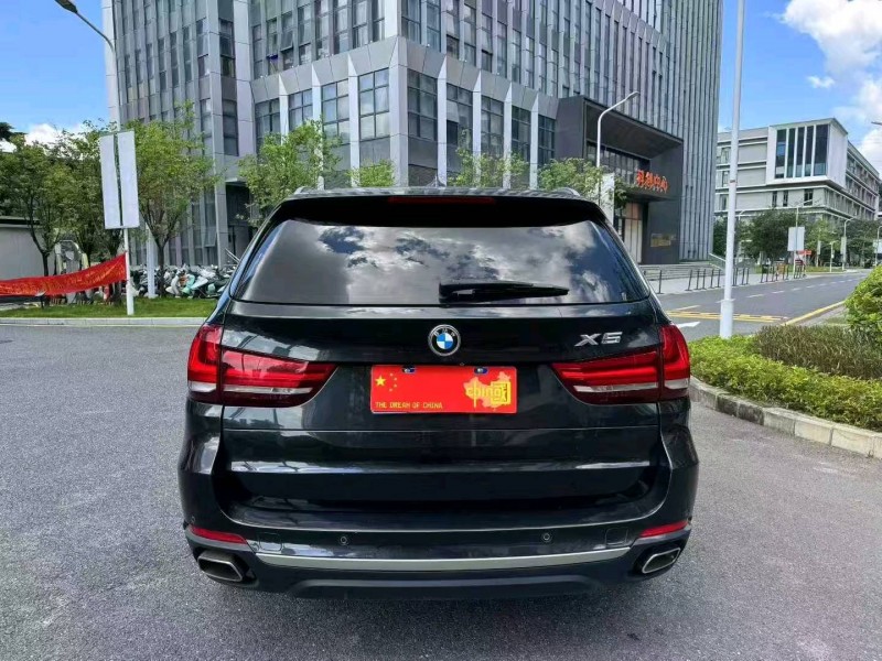 广州15年宝马X59