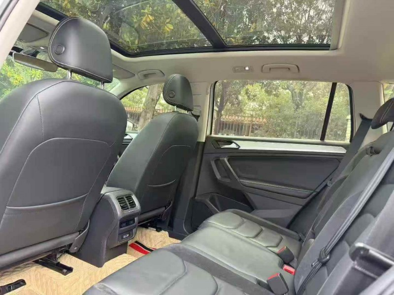 襄阳18年大众途观5