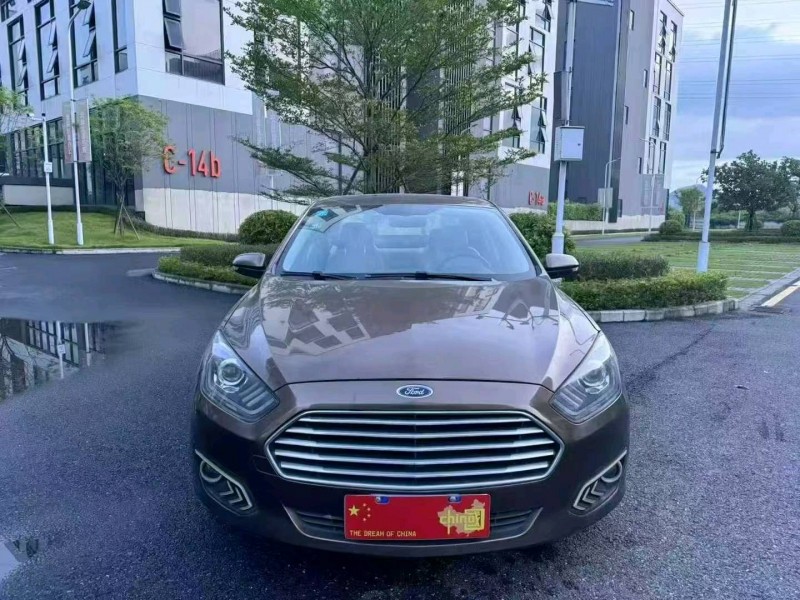 广州17年福特福克斯1