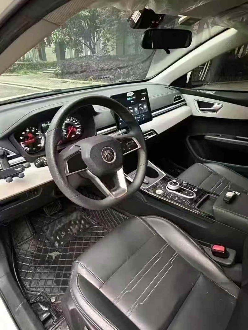 德阳23年比亚迪秦4