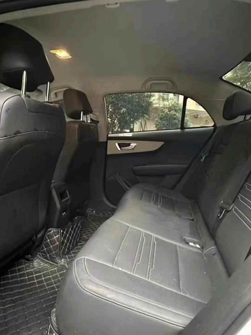 德阳23年比亚迪秦7