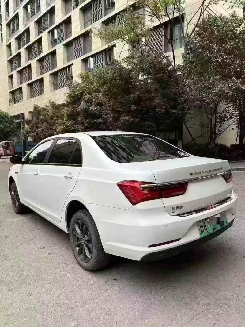 德阳23年比亚迪秦8