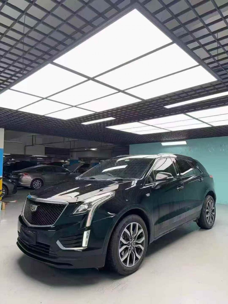成都22年凯迪拉克XT52