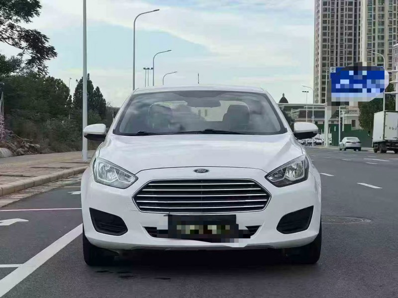 郑州17年福特福睿斯1