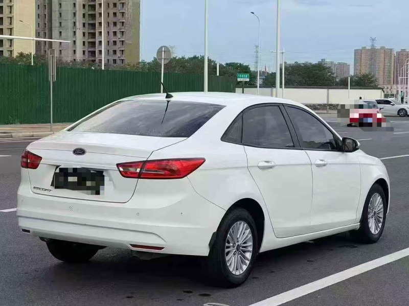 郑州17年福特福睿斯7