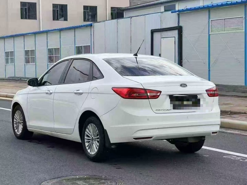 郑州17年福特福睿斯8