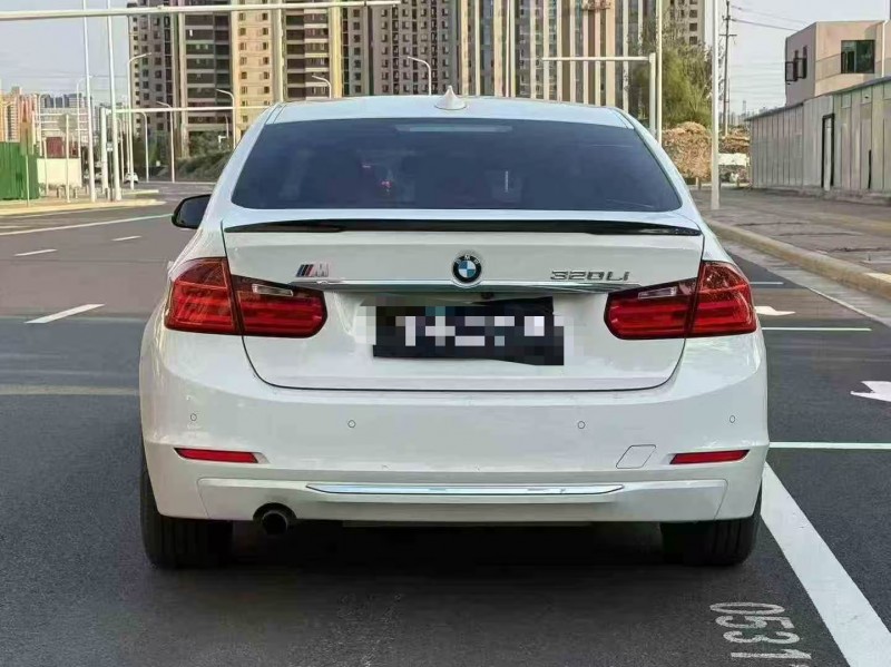 郑州14年宝马3系9