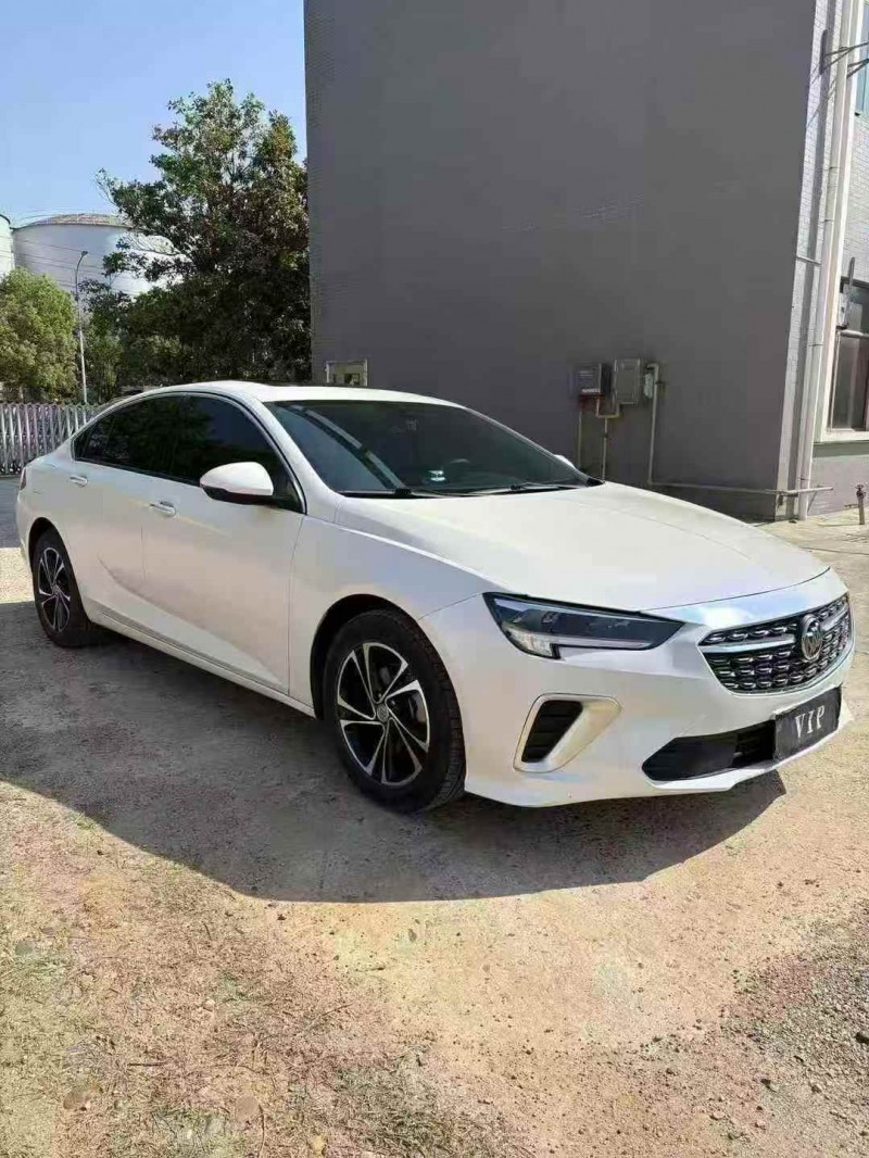 襄阳21年别克君威3